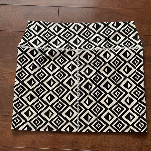 Brand New Billabong Mini Skirt - Picture 4 of 5